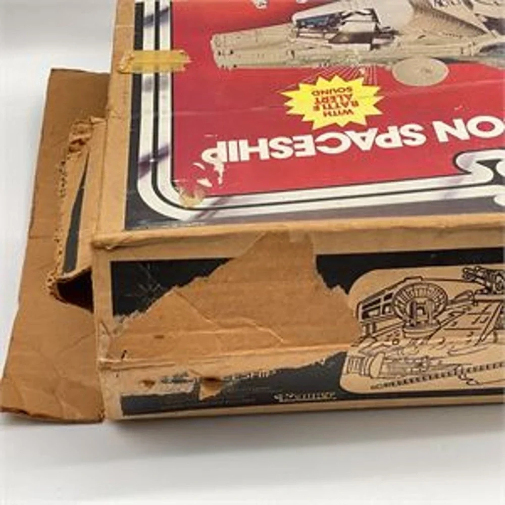 Vintage 1979 Kenner Star Wars Millennium Falcon Spaceship Vehicle with Box